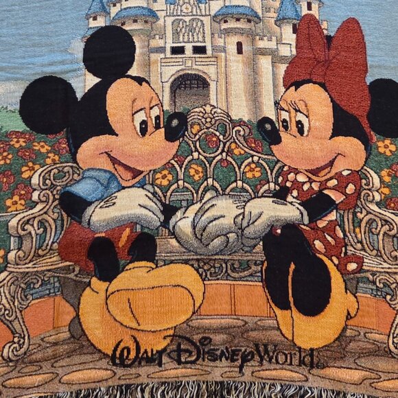 Walt Disney World 50"x60" Mickey/Minnie 100% Cotton Woven Blanket - Picture 2 of 6